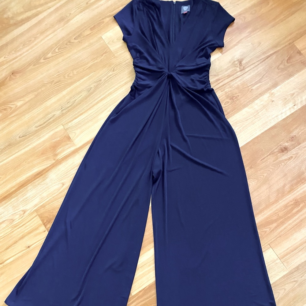Like New Vince Camuto Navy Jumper Size Medium